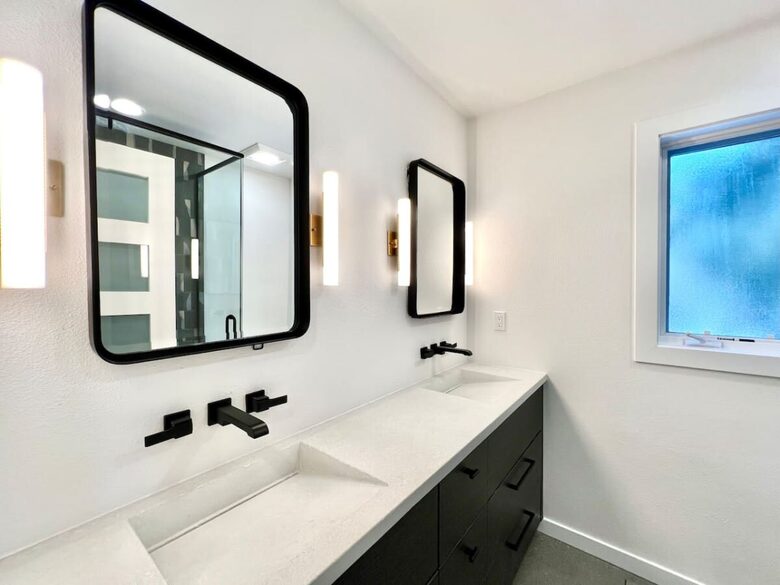 Private Flathead Lakefront Estate with Dock, Hot Tub & Panoramic Mountain Views - Rollins, Montana