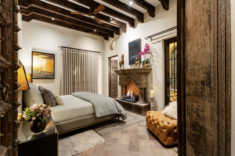 Private Centro Sanctuary with Parroquia Sightlines - San Miguel de Allende, Mexico