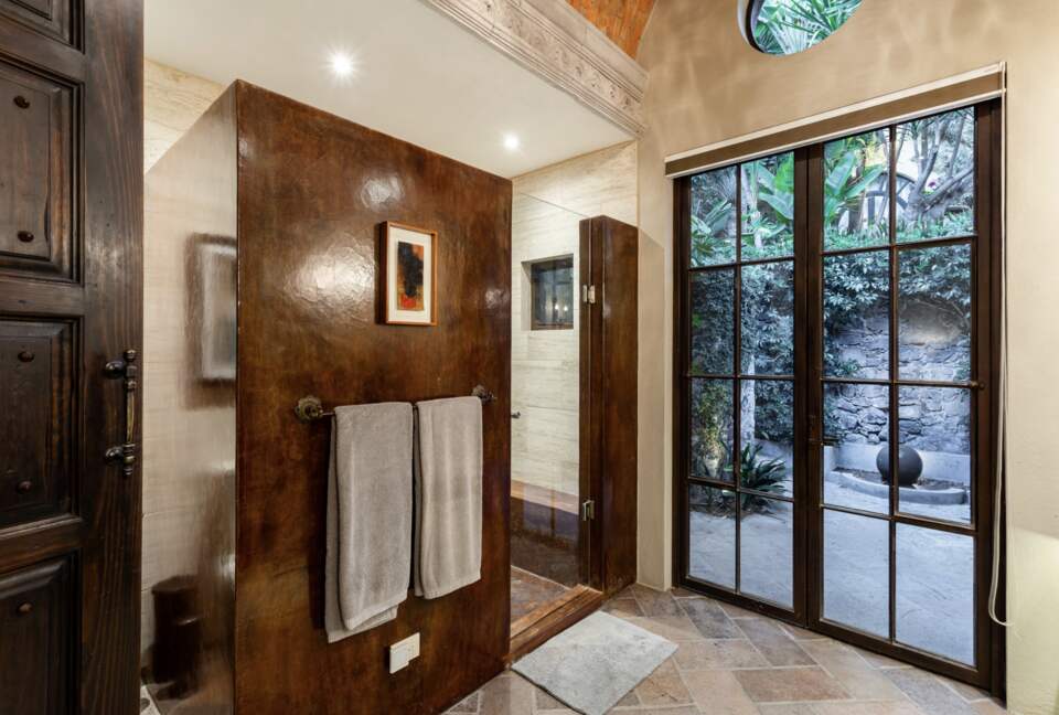 Private Centro Sanctuary with Parroquia Sightlines - San Miguel de Allende, Mexico