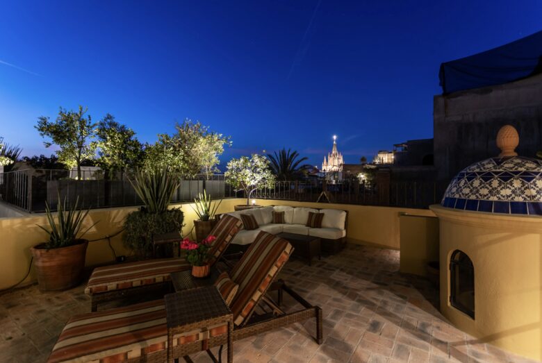 Private Centro Sanctuary with Parroquia Sightlines - San Miguel de Allende, Mexico