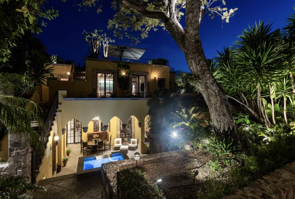 Private Centro Sanctuary with Parroquia Sightlines - San Miguel de Allende, Mexico