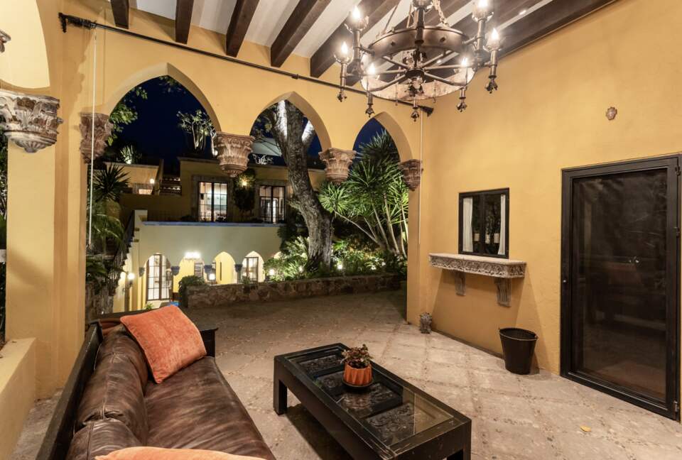 Private Centro Sanctuary with Parroquia Sightlines - San Miguel de Allende, Mexico