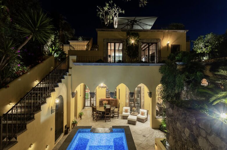 Private Centro Sanctuary with Parroquia Sightlines - San Miguel de Allende, Mexico