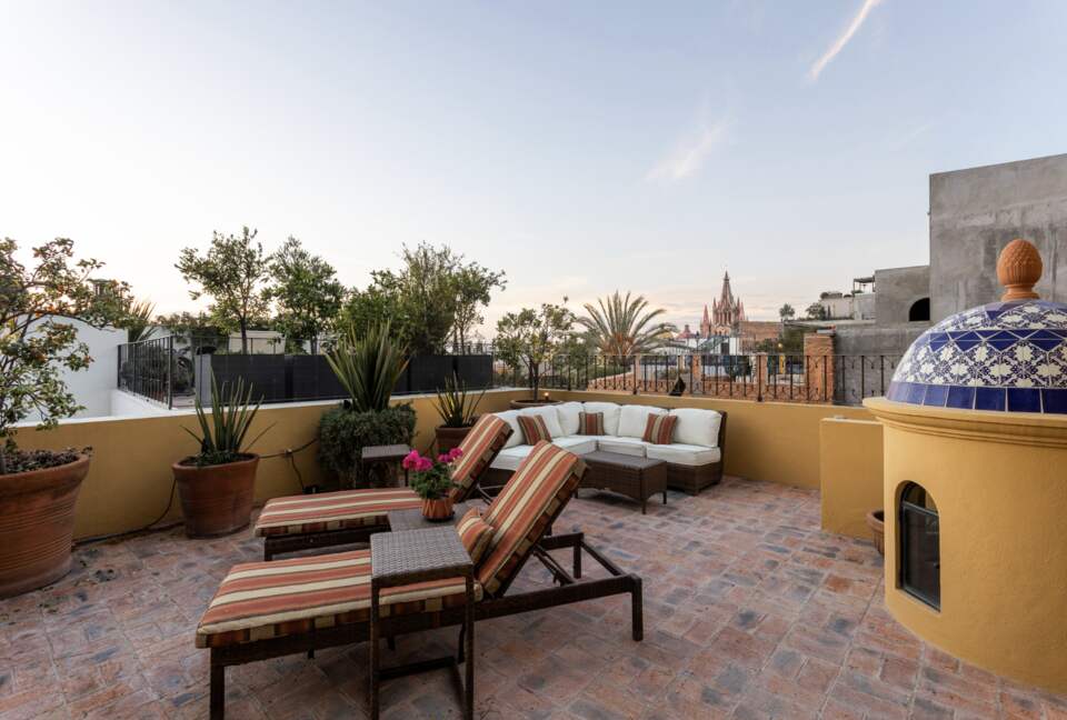 Private Centro Sanctuary with Parroquia Sightlines - San Miguel de Allende, Mexico