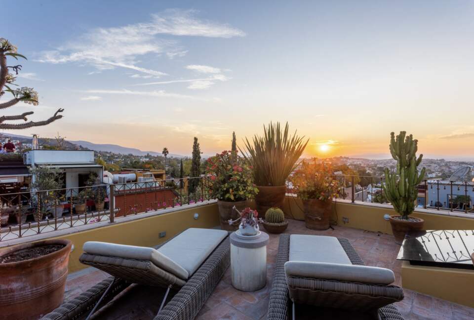 Private Centro Sanctuary with Parroquia Sightlines - San Miguel de Allende, Mexico