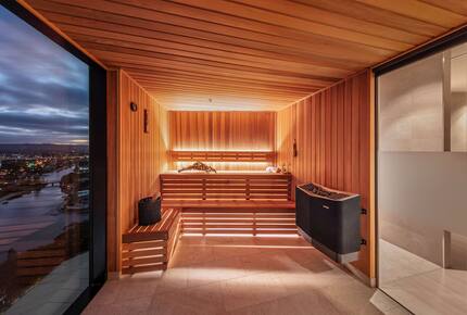 52nd Floor Ocean View Retreat in Broadbeach - Broadbeach, Australia