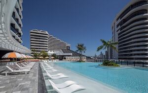 52nd Floor Ocean View Retreat in Broadbeach - Broadbeach, Australia