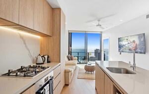 52nd Floor Ocean View Retreat in Broadbeach - Broadbeach, Australia