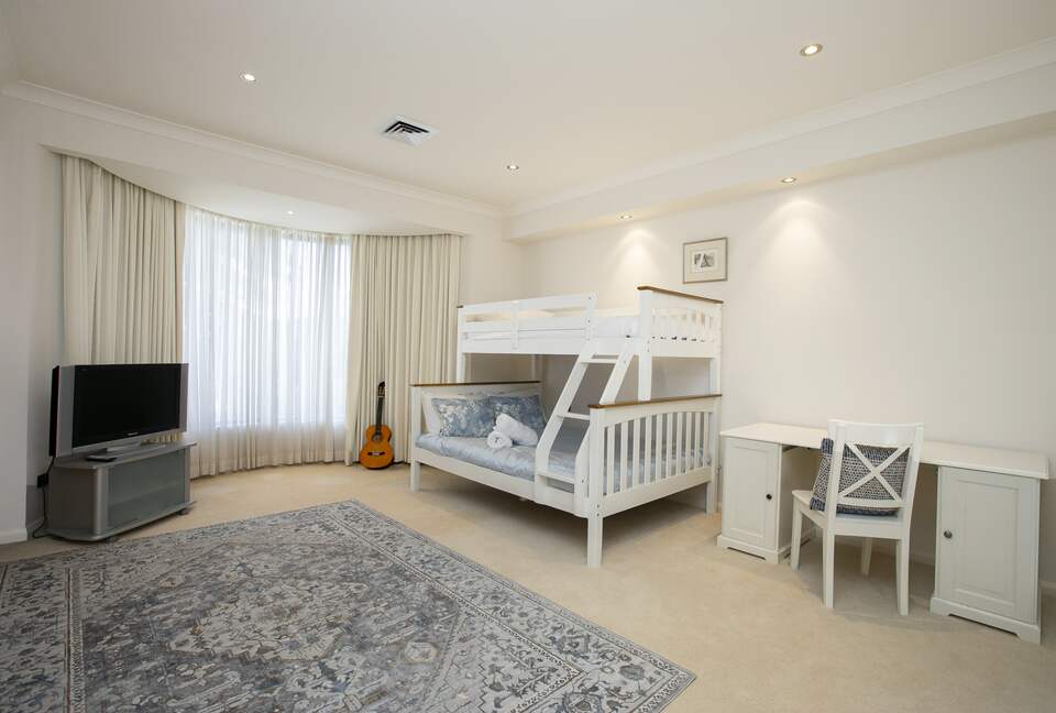 Bunk bedroom with ensuite