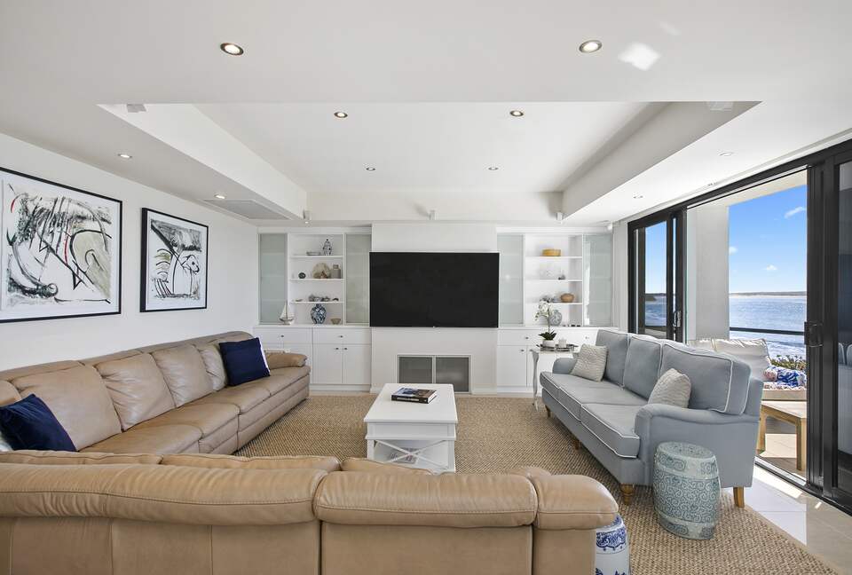 Oceanfront Living with Direct Beach Access on the Central Coast - Noraville, Australia