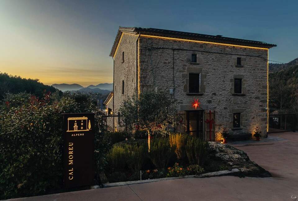 Timeless Pyrenean Estate - Alpens Barcelona, Spain