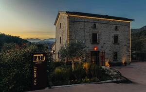 Timeless Pyrenean Estate - Alpens Barcelona, Spain