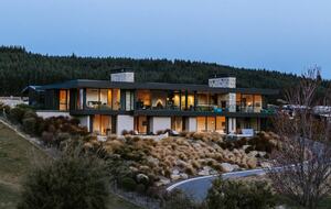 Breathtaking Lake Wanaka and Southern Alps Panorama Above Town - Wānaka, New Zealand