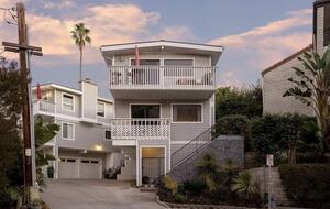 Coastal Village Living Steps to San Clemente Beach - San Clemente, California