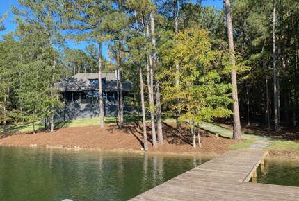 Peaceful Lake Martin Retreat with Floating Dock - Alexander City, Alabama