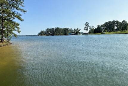 Peaceful Lake Martin Retreat with Floating Dock - Alexander City, Alabama