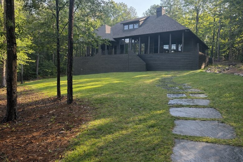 Peaceful Lake Martin Retreat with Floating Dock - Alexander City, Alabama