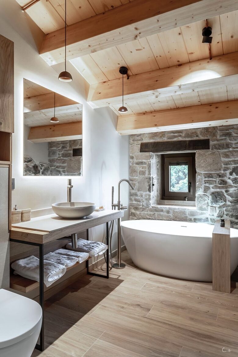 Timeless Pyrenean Estate - Alpens Barcelona, Spain