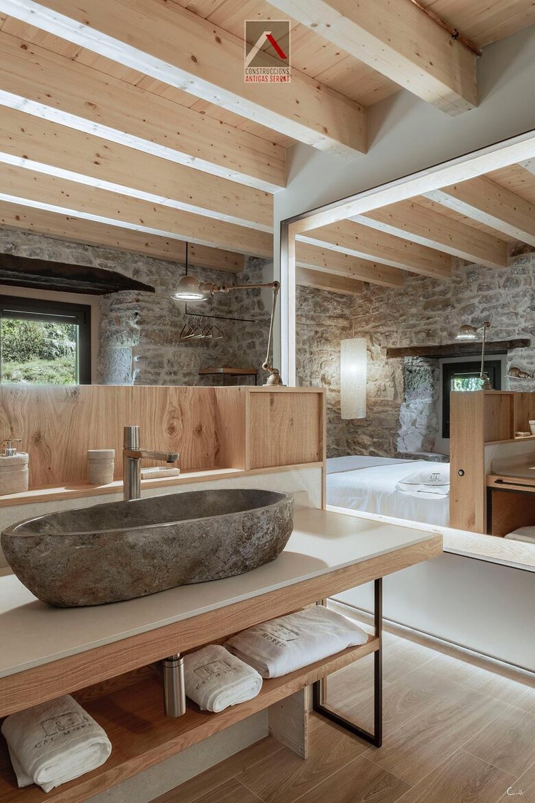 Timeless Pyrenean Estate - Alpens Barcelona, Spain