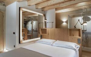 Timeless Pyrenean Estate - Alpens Barcelona, Spain