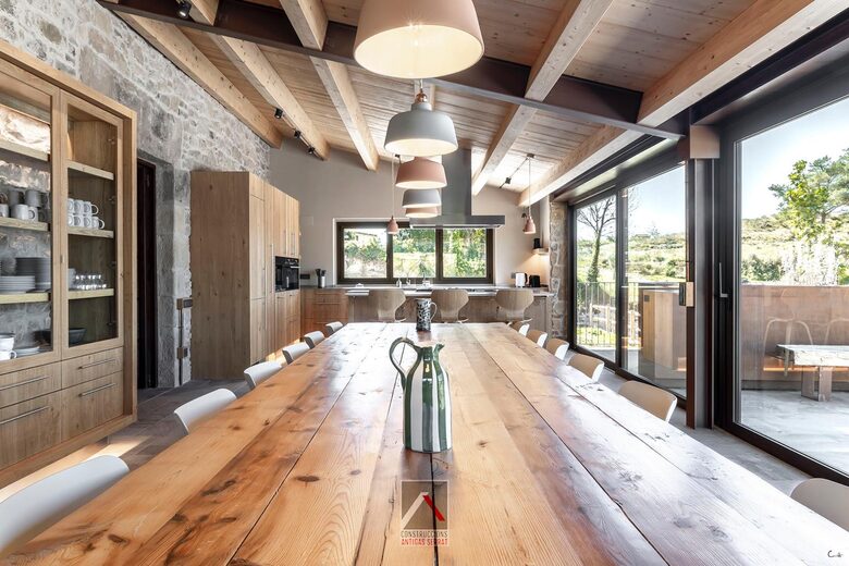 Timeless Pyrenean Estate - Alpens Barcelona, Spain