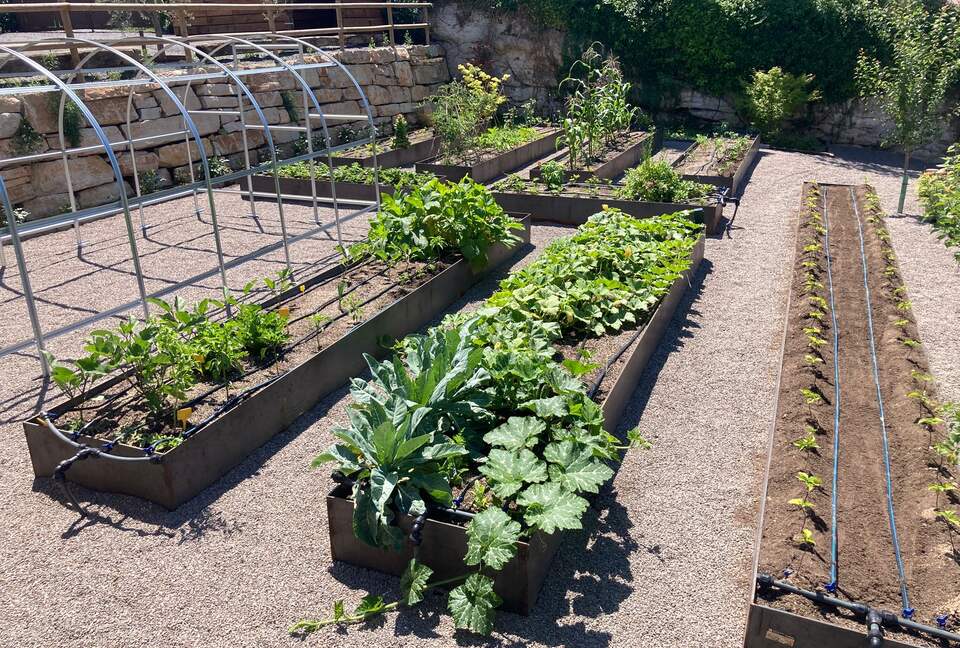 Timeless Pyrenean Estate - Alpens Barcelona, Spain