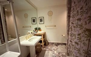 Easter's First Blooms at the Estate and Late April Exclusive Tulip Extravaganza - Woodstock, New York