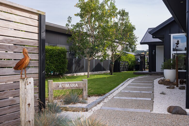 Relaxed Waterfront Location, Cooks Beach, Coromandel - Whitianga, New Zealand