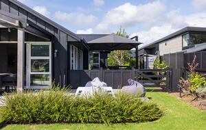 Relaxed Waterfront Location, Cooks Beach, Coromandel - Whitianga, New Zealand