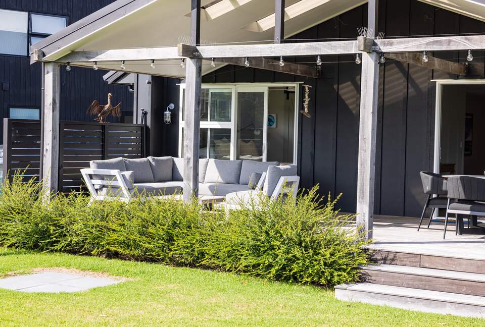 Relaxed Waterfront Location, Cooks Beach, Coromandel - Whitianga, New Zealand