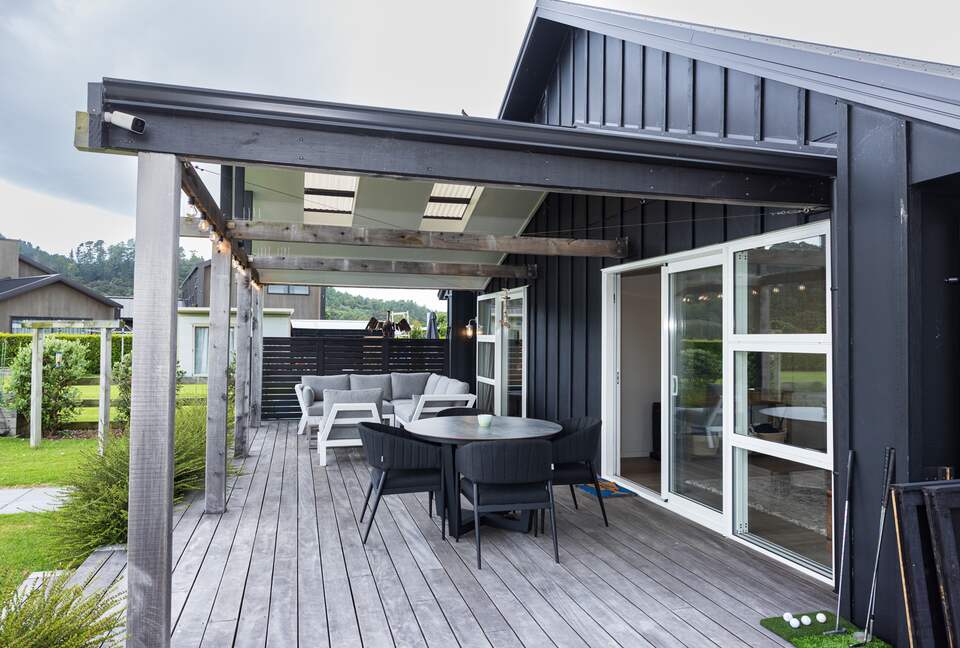 Relaxed Waterfront Location, Cooks Beach, Coromandel - Whitianga, New Zealand