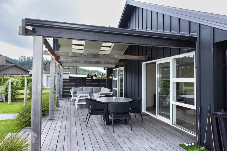 Relaxed Waterfront Location, Cooks Beach, Coromandel - Whitianga, New Zealand