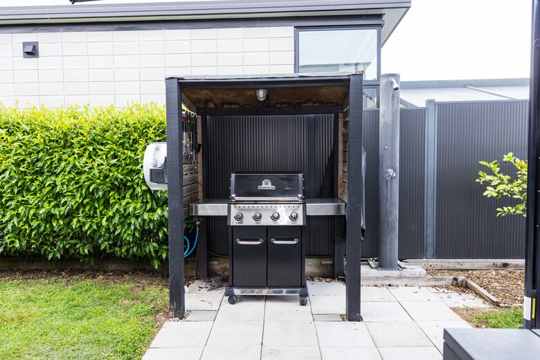 Relaxed Waterfront Location, Cooks Beach, Coromandel - Whitianga, New Zealand