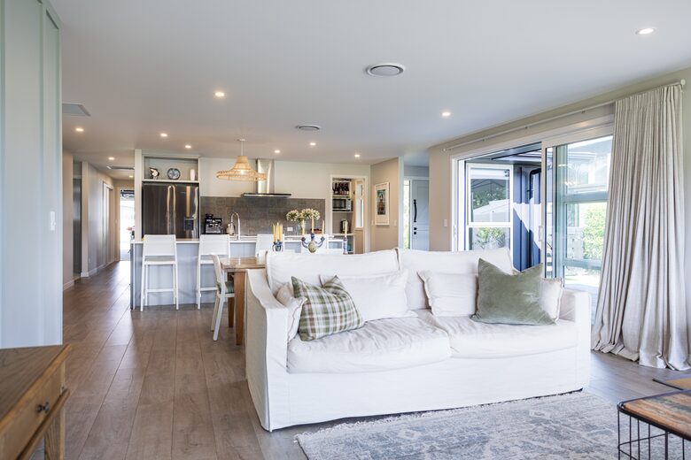 Relaxed Waterfront Location, Cooks Beach, Coromandel - Whitianga, New Zealand