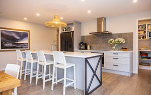 Relaxed Waterfront Location, Cooks Beach, Coromandel - Whitianga, New Zealand