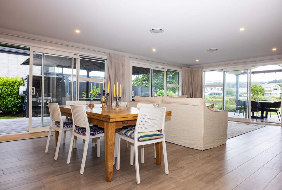 Relaxed Waterfront Location, Cooks Beach, Coromandel - Whitianga, New Zealand