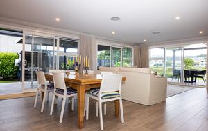 Relaxed Waterfront Location, Cooks Beach, Coromandel - Whitianga, New Zealand