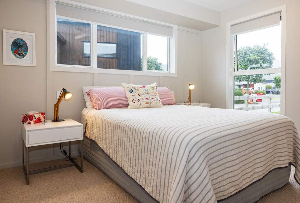 Relaxed Waterfront Location, Cooks Beach, Coromandel - Whitianga, New Zealand