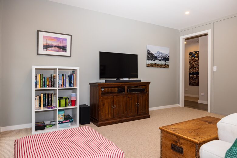 Relaxed Waterfront Location, Cooks Beach, Coromandel - Whitianga, New Zealand