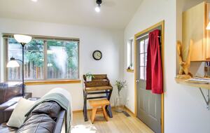 Comfortable Midtown Bozeman Townhome Near Downtown - Bozeman, Montana