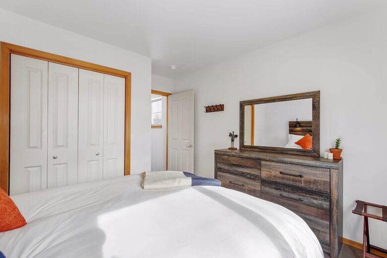 Comfortable Midtown Bozeman Townhome Near Downtown - Bozeman, Montana