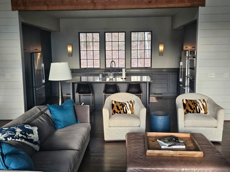 Peaceful Lake Martin Retreat with Floating Dock - Alexander City, Alabama