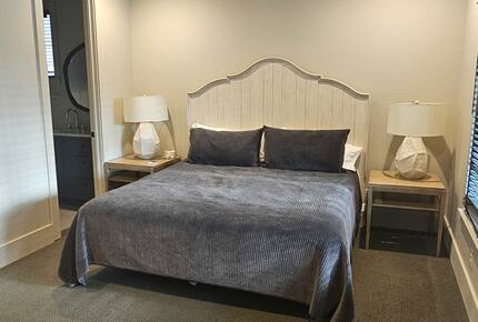 Peaceful Lake Martin Retreat with Floating Dock - Alexander City, Alabama