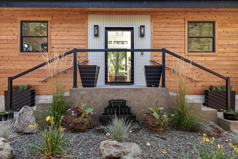 Contemporary Lake Coeur d’Alene Escape - Coeur D’Alene, Idaho