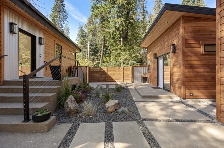 Contemporary Lake Coeur d’Alene Escape - Coeur D’Alene, Idaho