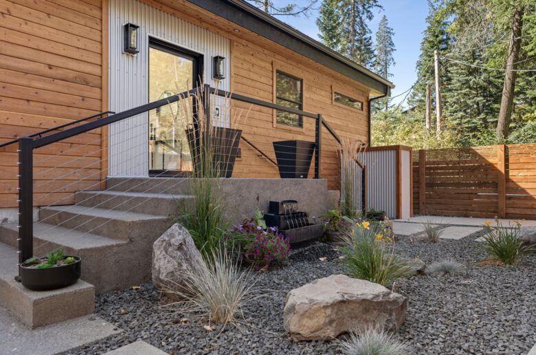 Contemporary Lake Coeur d’Alene Escape - Coeur D’Alene, Idaho