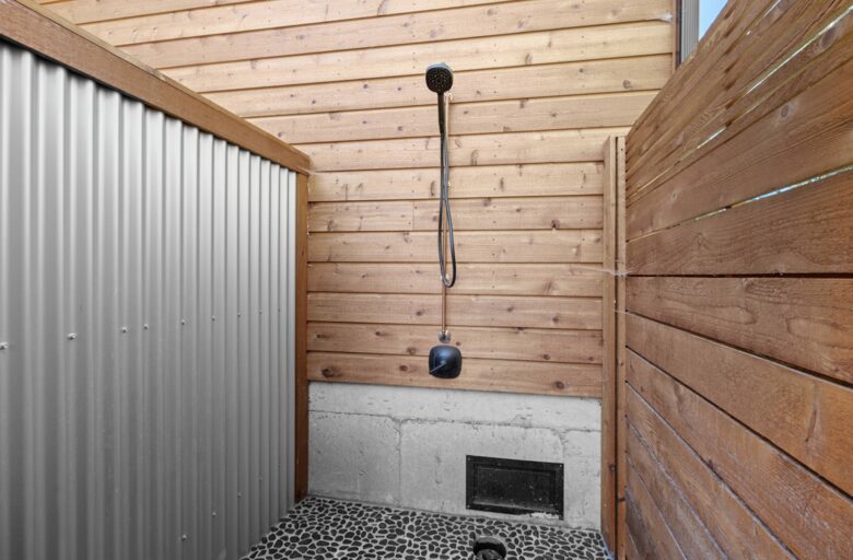 Contemporary Lake Coeur d’Alene Escape - Coeur D’Alene, Idaho