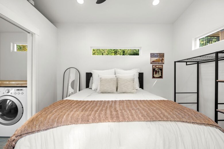 Contemporary Lake Coeur d’Alene Escape - Coeur D’Alene, Idaho