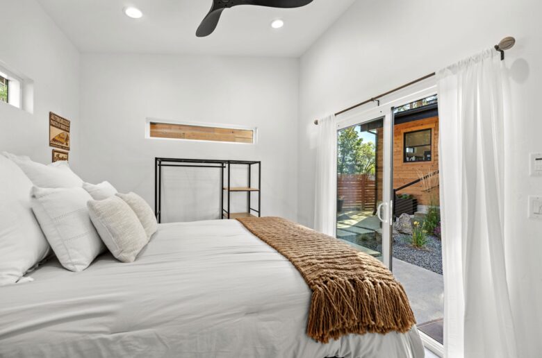 Contemporary Lake Coeur d’Alene Escape - Coeur D’Alene, Idaho