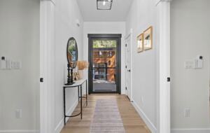 Contemporary Lake Coeur d’Alene Escape - Coeur D’Alene, Idaho